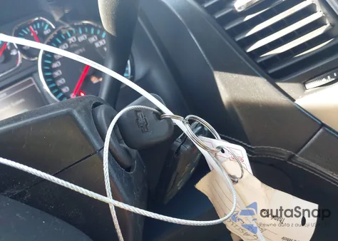 2018 Chevrolet Suburban Lt z USA, uszkodzony, nr VIN 1GNSKHKC2JR335869